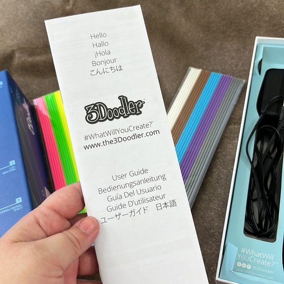 3Doodler Essentials 3D Printing Pen Set - Picture 5 of 6
